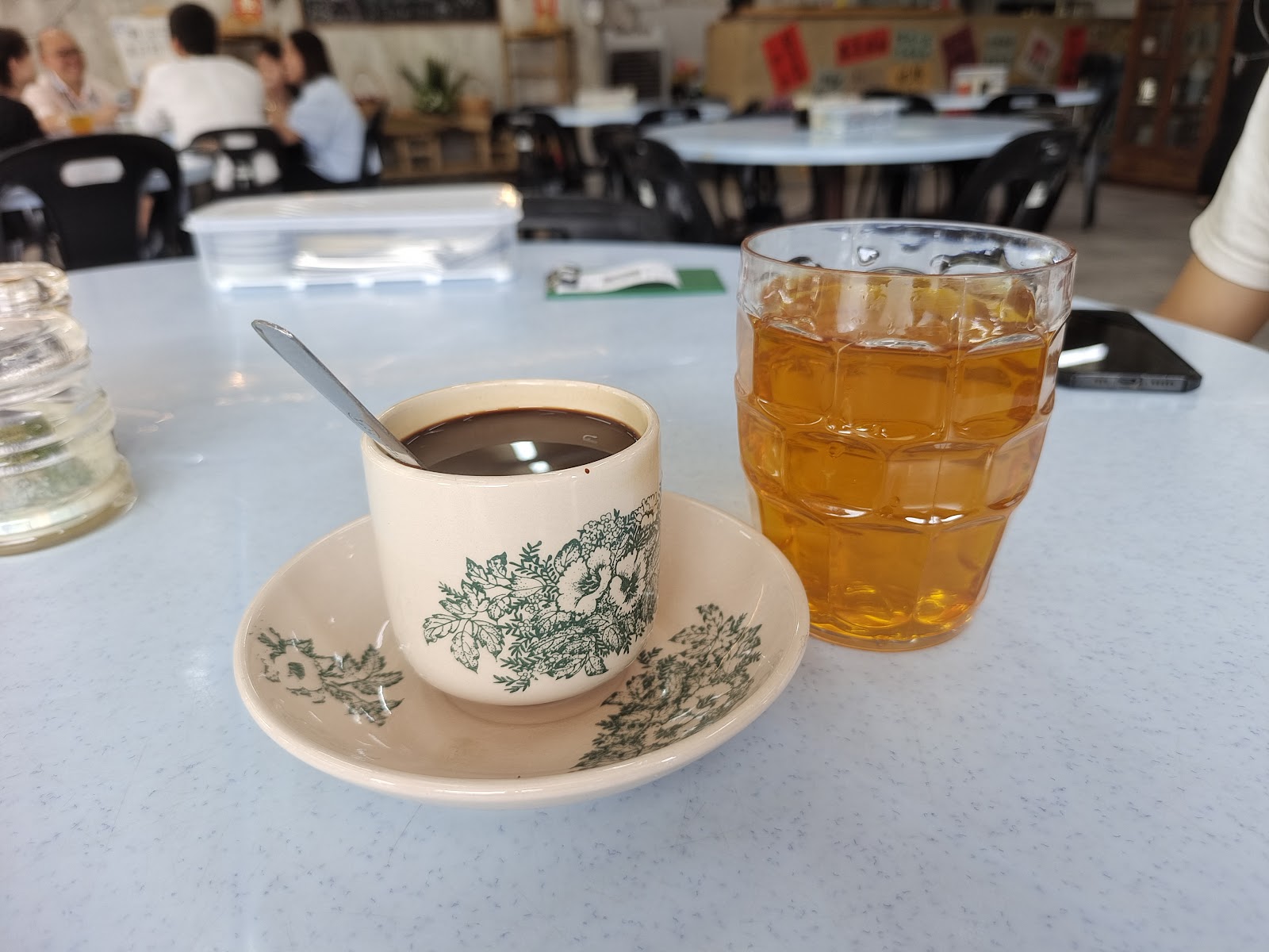 Tai Lan De • 泰兰德 4